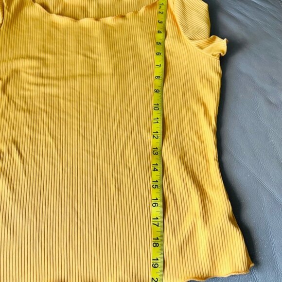 SHEIN TOP - Picture 5 of 6